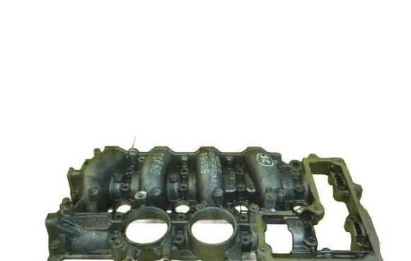 Land Rover Freelander 2 - LR2 Rocker cam cover 9686705110 5SP58