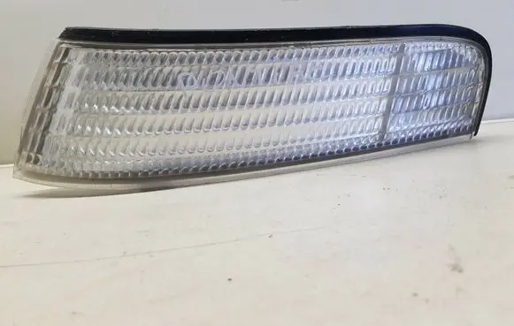 Pontiac Trans Sport Front reflector 16520815