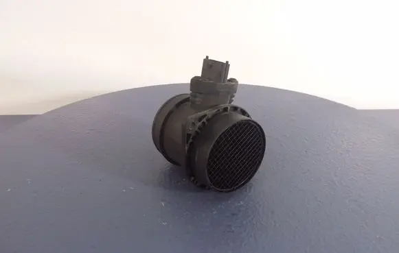 Volvo S80 Mass air flow meter 0280218045
