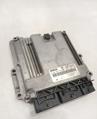 Renault Trafic III (X82) Engine control unit/module 237103888R 237107551R 0281031364
