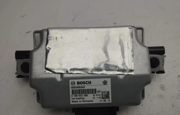 Jeep Cherokee Voltage converter/converter module 56029583AB