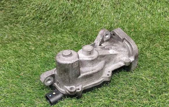 Opel Mokka EGR valve 55581958