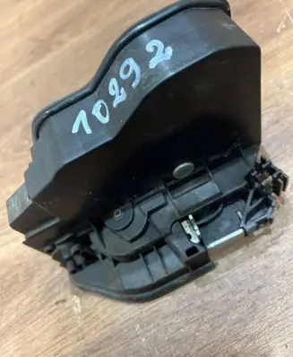 BMW 1 F20 F21 Rear door lock 7202148