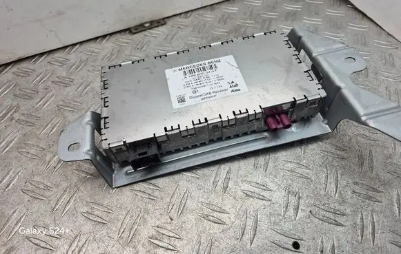Mercedes-Benz E W212 Antenna control unit A1669003407