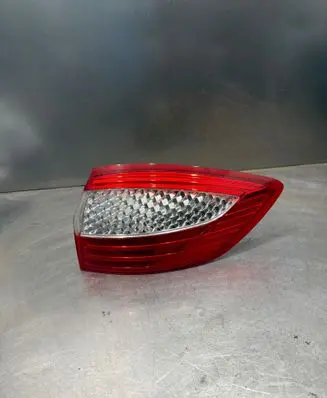 Ford Mondeo MK IV Rear/tail lights 7S7113404B