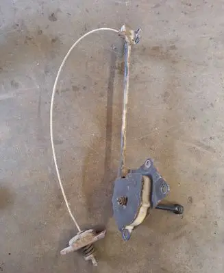 Hyundai Santa Fe Spare wheel mounting bracket 