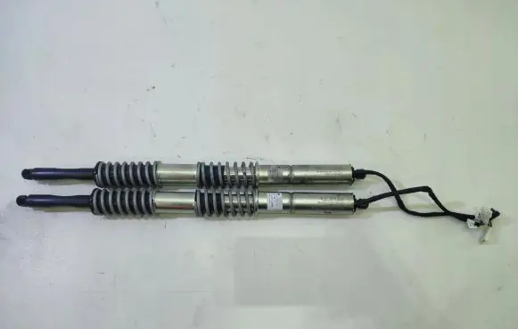 BMW 5 F10 F11 Rear window strut damper 