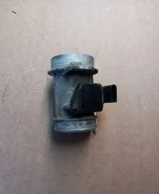 Audi A6 S6 C5 4B Mass air flow meter AFH7025C 059906461D