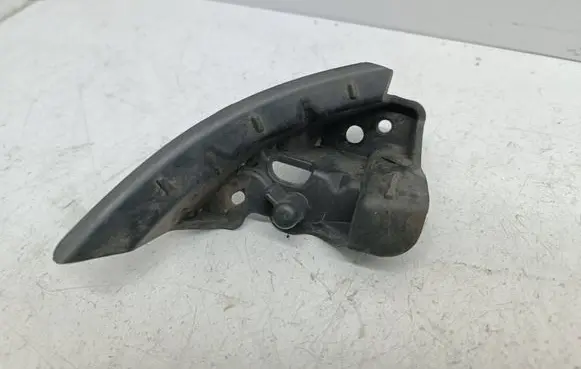 Mitsubishi Space Star Fog light bracket 6400F124 6400F1240