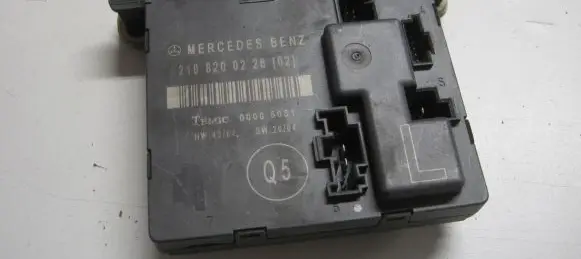 Mercedes-Benz CLS C219 Door control unit/module A2198200226