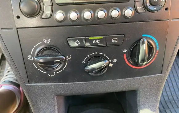 Citroen C4 I Climate control/heater control trim