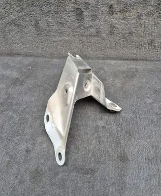 Audi A7 S7 4G Fender mounting bracket 4G8821135C 4G8821135D
