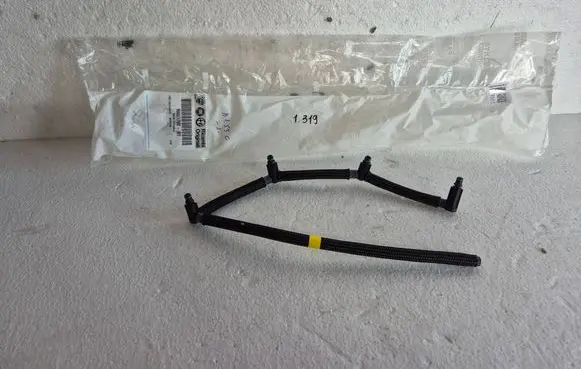 Citroen C4 I Picasso Fuel injector supply line/pipe 9660777980
