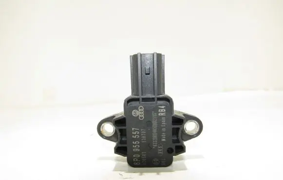 Audi TT TTS Mk2 Airbag deployment crash/impact sensor 8p0955557