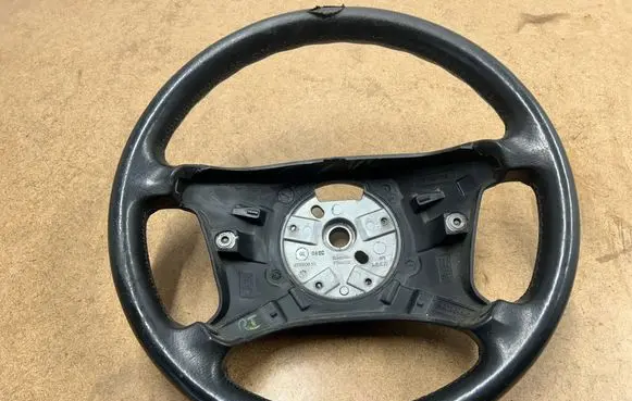 BMW 3 E46 Steering wheel 32346753947 6753947