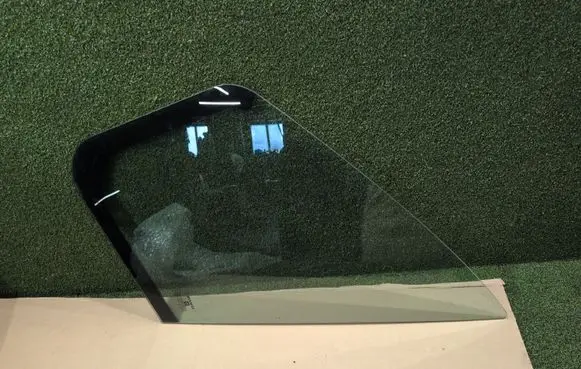 Renault Trafic III (X82) Rear vent window glass E143R011057 43R011057