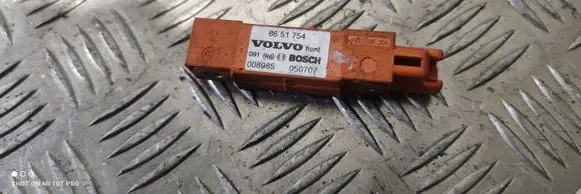 Volvo XC90 Airbag deployment crash/impact sensor 8651754