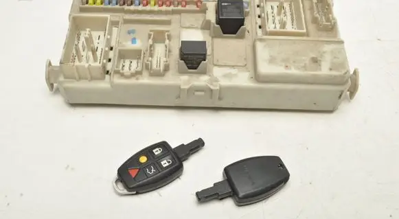 Volvo V50 Fuse box set 8690722