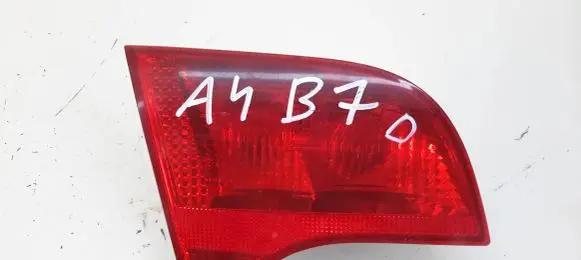 Audi A4 S4 B7 8E 8H Tailgate rear/tail lights 8E9945093 ULO749001 48450134