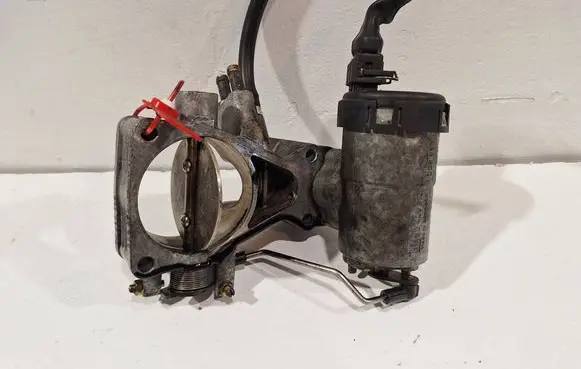 Opel Calibra Throttle body valve 90409812