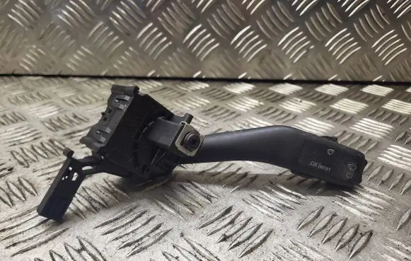 Skoda Octavia Mk2 (1Z) Wiper control stalk 1K0953519A