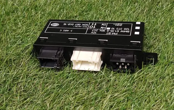 BMW 7 E38 Door control unit/module 6904247 61356904247