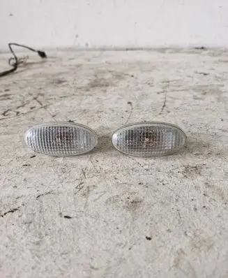 Mazda 6 Front fender indicator light