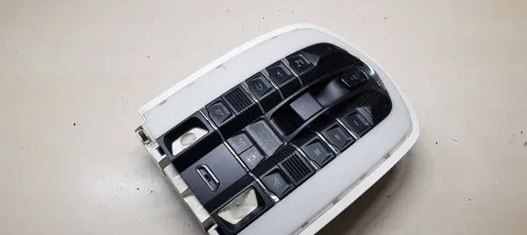 Porsche Cayenne (92A) Front seat light 7pp959551es 7pp959728a 7pp919211f
