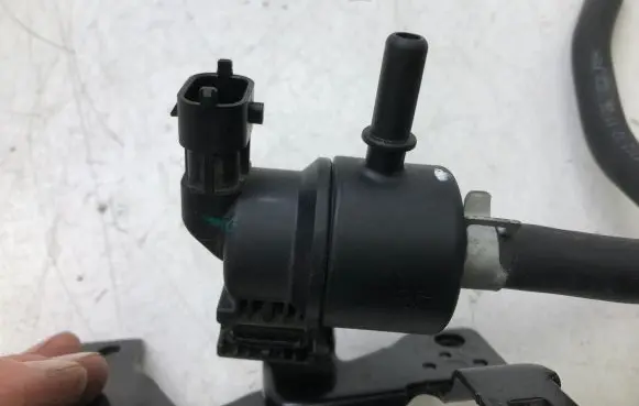 Hyundai i10 Vacuum valve 2901008000