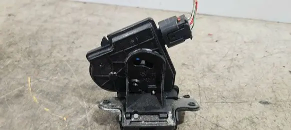 Toyota Auris 150 Tailgate/trunk/boot lock/catch/latch