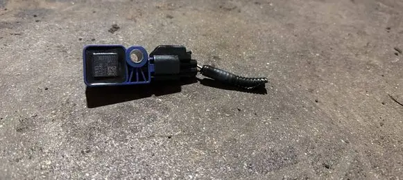 Volvo V50 Airbag deployment crash/impact sensor 30775522