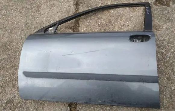 Volvo S40, V40 Front door pilkos