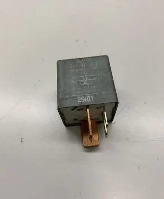 Volkswagen Golf IV Other relay 357911253