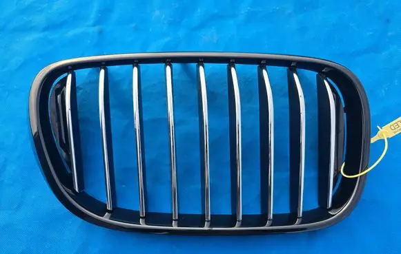 BMW 7 G11 G12 Front grill 2412424