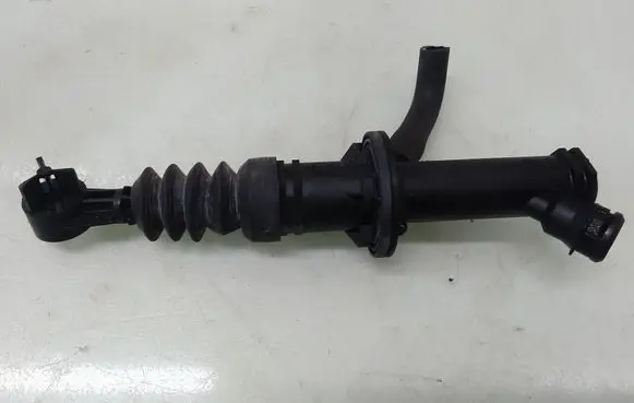 Renault Modus Clutch master cylinder 8200436137
