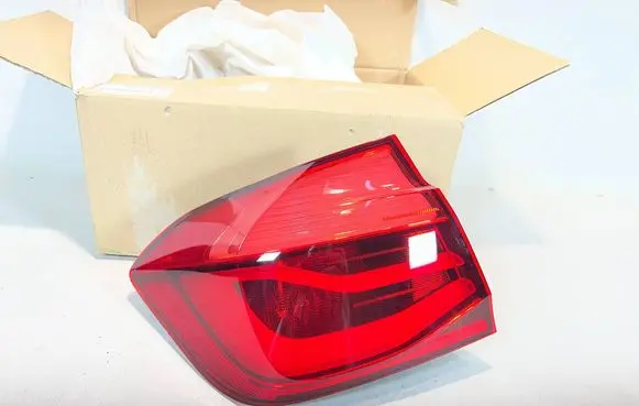 BMW 3 F30 F35 F31 Rear/tail lights 7369117