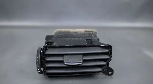 Mazda 6 Dash center air vent grill GML86491X