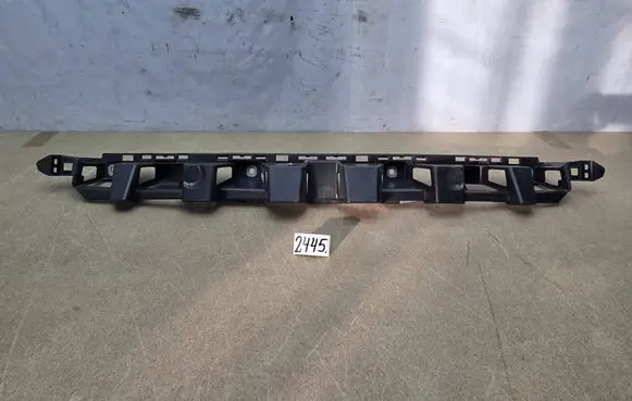 Mercedes-Benz ML AMG W166 Rear bumper mounting bracket A1668850165