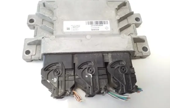 Renault Zoe Engine control unit/module 237D40289R