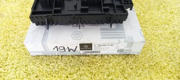 Mercedes-Benz Vito Viano W447 Fuse module A2469067100