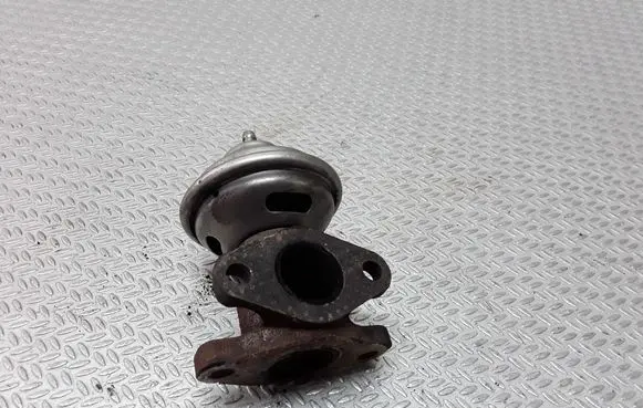 Audi A6 S6 C4 4A EGR valve 028131501E