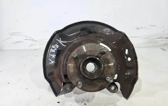 Toyota Yaris Front wheel hub 591100