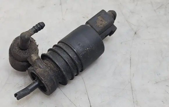 Audi A6 S6 C6 4F Windscreen/windshield washer pump 1T0955651A