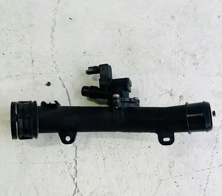 Peugeot 5008 II Intercooler hose/pipe 9677537380