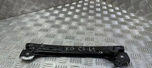 Rear window lifting mechanism without motor