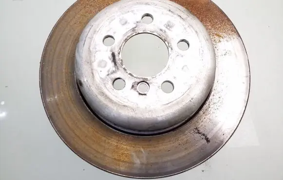 BMW 5 G30 G31 Rear brake disc 6882245
