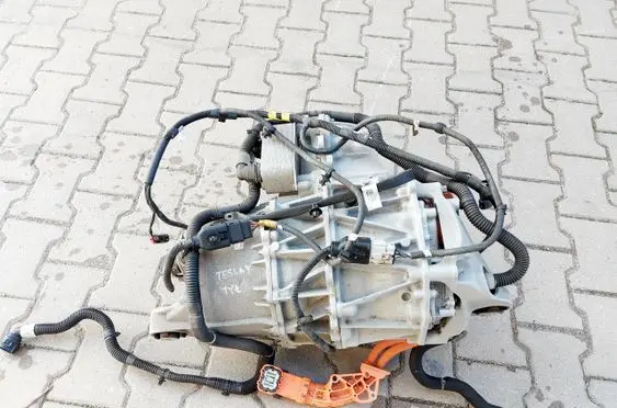 Tesla Model Y Electric car motor 1587780-00-A
