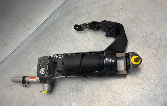 Volvo V50 Front seatbelt 8639692 6008892 174720