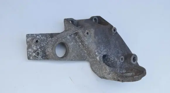 Audi A4 S4 B5 8D Gearbox mounting bracket 8D0399108E