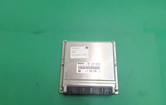 BMW 5 E39 Engine control unit/module 0281010314
